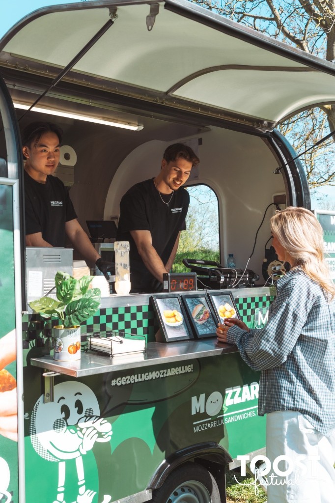 Mozzarellig foodtruck op festival