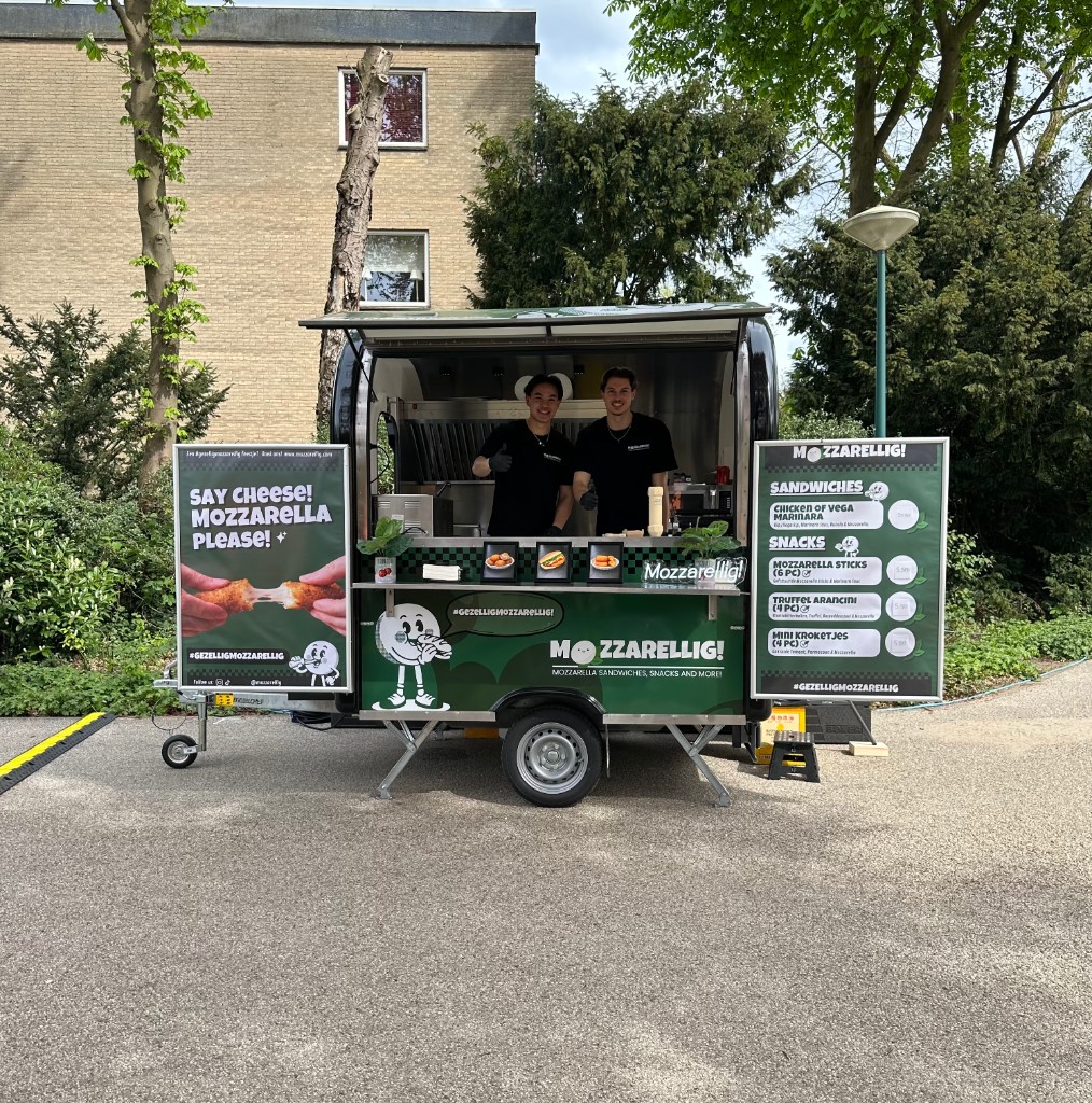 Team Mozzarellig in de foodtruck